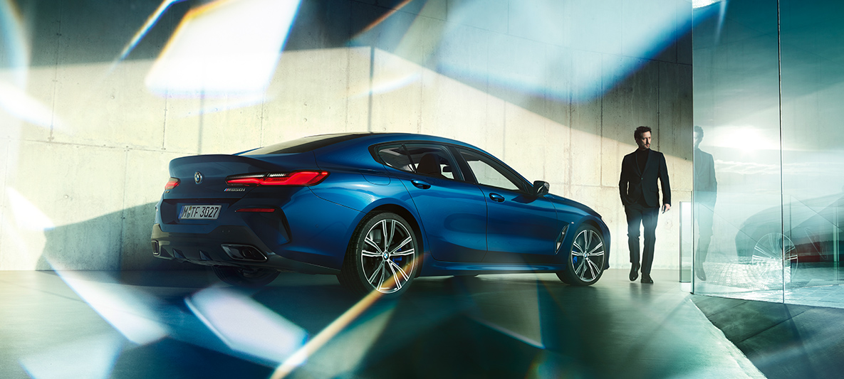 BMW Individual, perspetiva traseira a três quartos BMW Série 8 Gran Coupé, BMW Individual, perspetiva traseira a três quartos