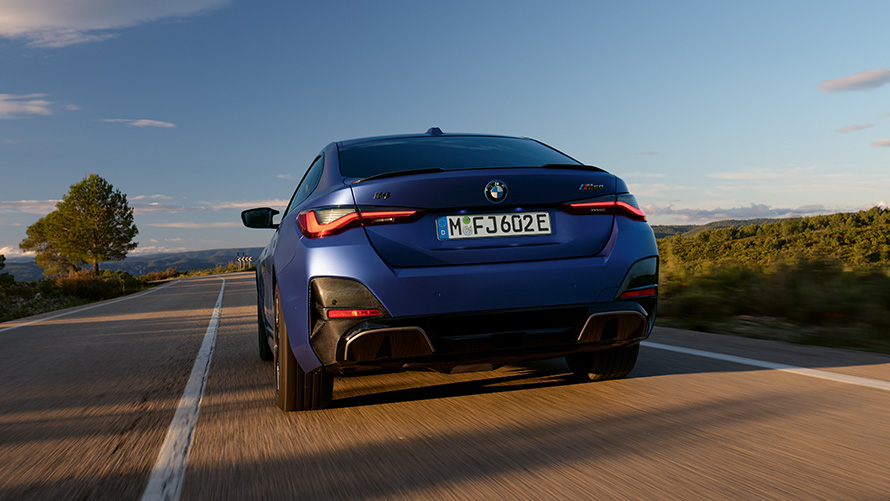 BMW i4 M50, G26, 2021, modo de condução SPORT+ BMW i4 M50, G26, 2021, modo de condução sonora SPORT+