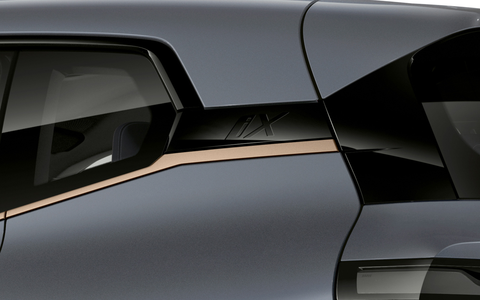 BMW iX M60, i20, 2022, SUV elétrico, pintura Storm Bay BMW Individual metalizada, perspetiva em detalhe, logótipo iX, curva Hofmeister com frisos exteriores BMW Individual Exterior em bronze Titanium