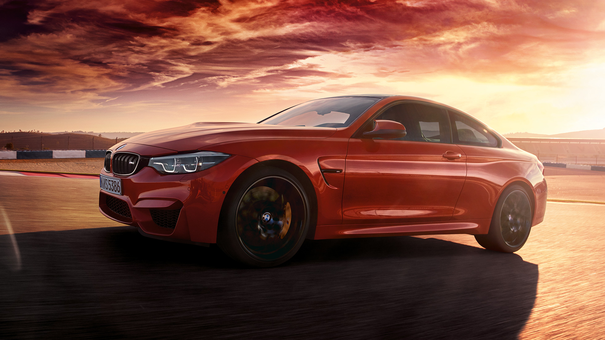 BMW M4 Coupé, perspetiva lateral BMW M4 Coupé, design, perspetiva lateral
