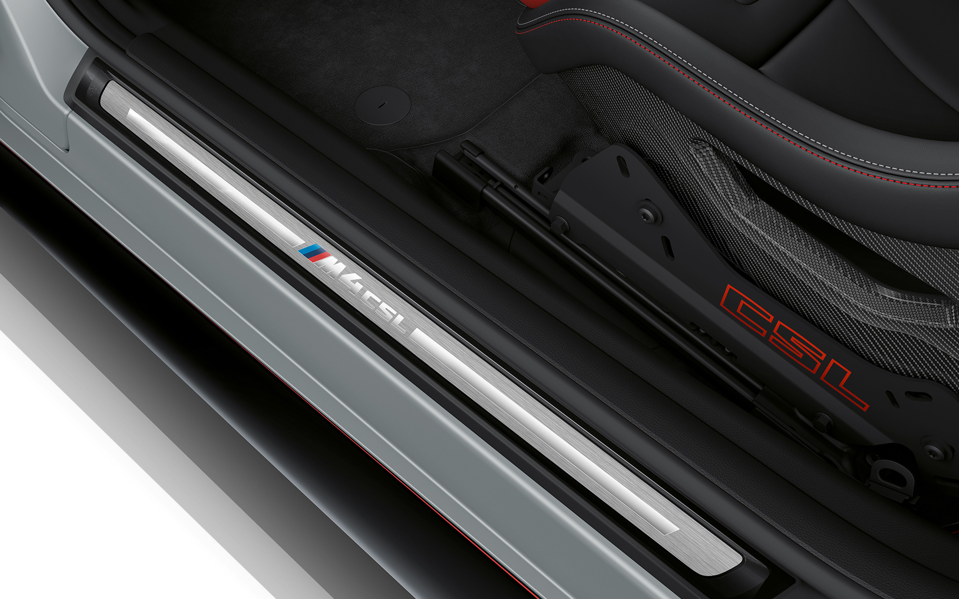 Designação e película das soleiras das portas específicas CSL, BMW M4 CSL, G82 BMW M4 CSL, G82, pintura cinza Frozen Brooklyn BMW Individual metalizada, designação e película das soleiras das portas específicas CSL