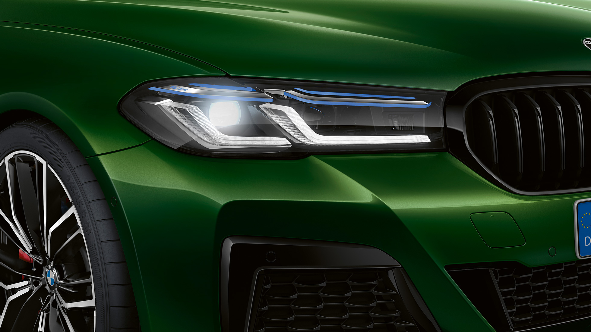 Frisos exteriores BMW Individual Shadow Line, brilhante, BMW M550i xDrive Berlina, G30 LCI, atualização, 2020 Frisos exteriores BMW Individual Shadow Line, brilhante, BMW M550i xDrive Berlina, G30 LCI, atualização, 2020, verde Ermes BMW Individual metalizado, grande plano da dianteira