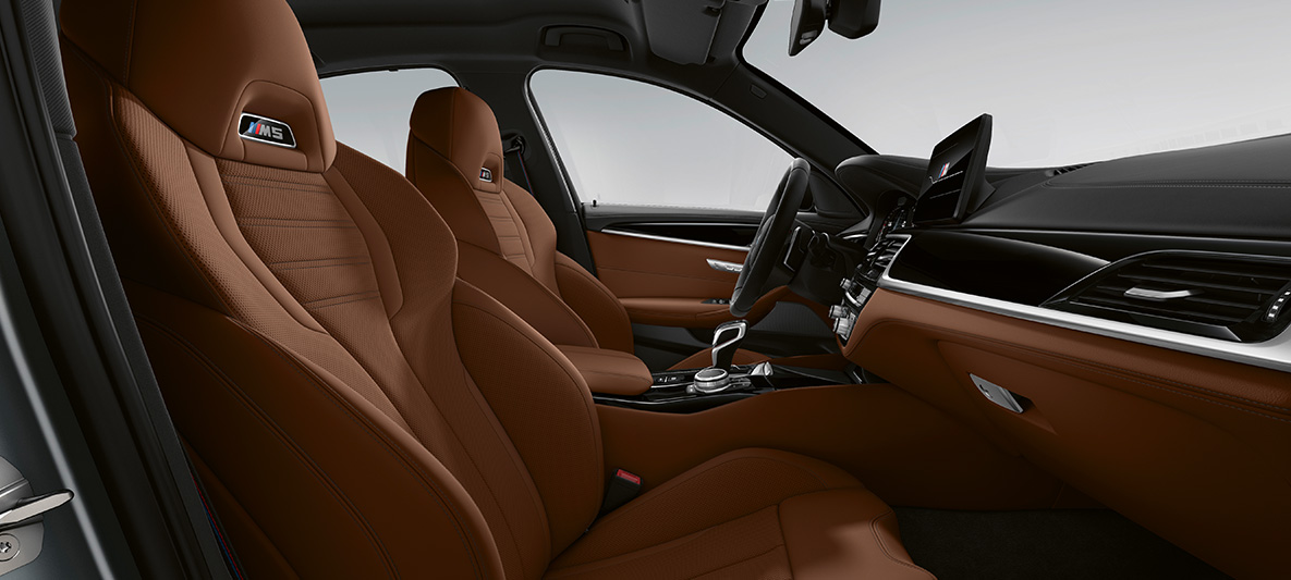 BMW Individual, BMW M5 Berlina, F90, 2020, pele integral Merino BMW Individual em Tartufo/preto BMW Individual, BMW M5 Berlina, F90 LCI, atualização, 2020, pele integral Merino BMW Individual em Tartufo/preto, interior