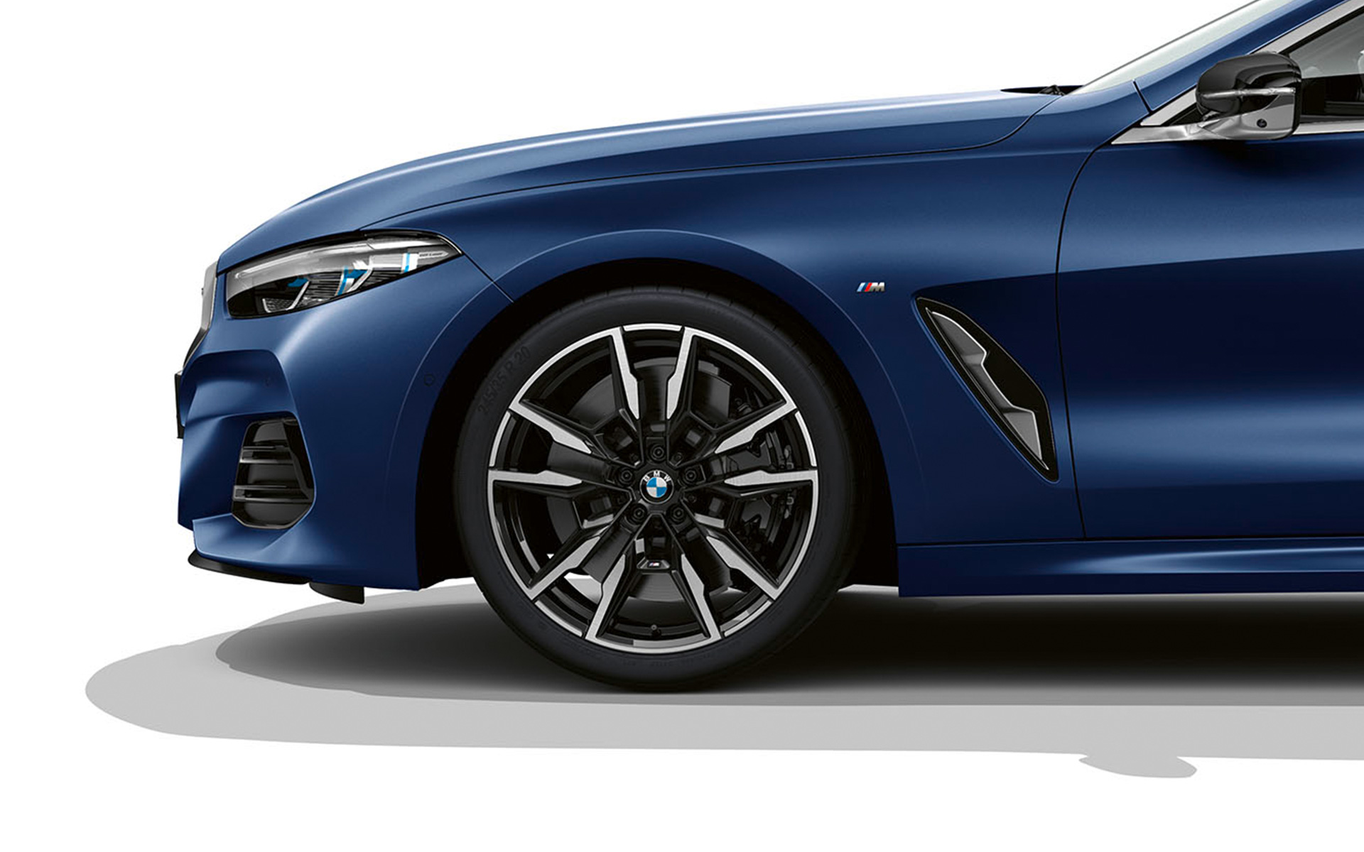 Jantes de liga leve BMW 895 M de raios duplos de duas tonalidades, o BMW M850i xDrive Gran Coupé, G16, LCI, atualização, 2022 O BMW M850i xDrive Gran Coupé, G16, jantes de liga leve BMW 895 M de raios duplos de 2022" de duas tonalidades