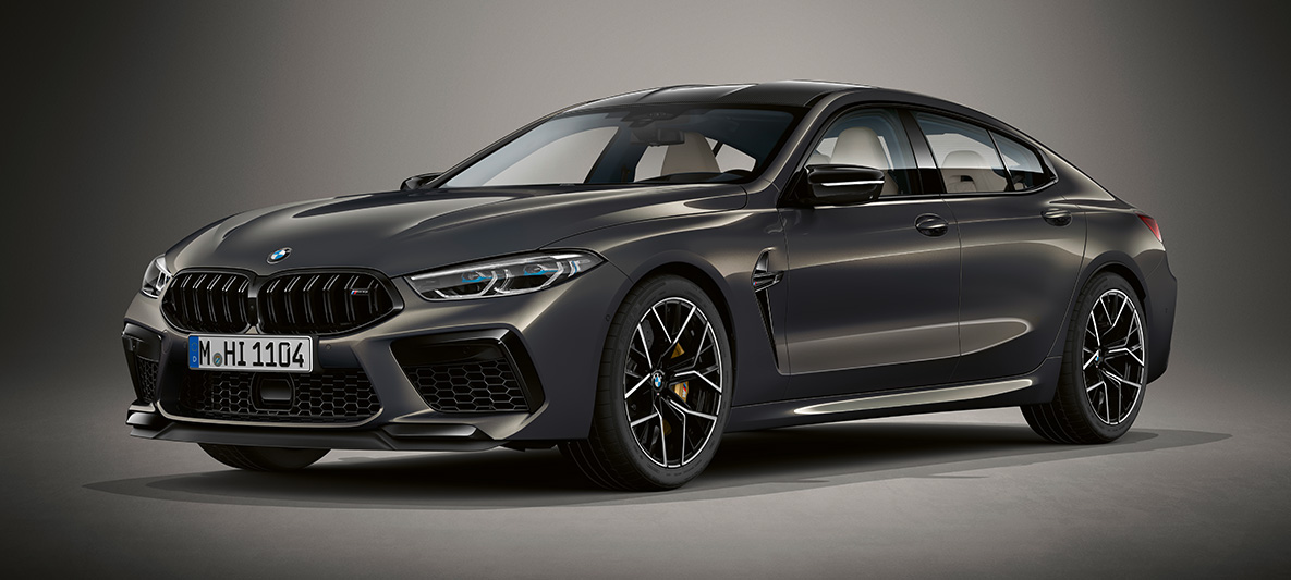 BMW M8 Competition Gran Coupé, pintura cinza Dravite BMW Individual metalizada BMW M8 Competition Gran Coupé, perspetiva frontal a três quartos, F93, 2020, pintura cinza Dravite BMW Individual metalizada, perspetiva frontal a três quartos