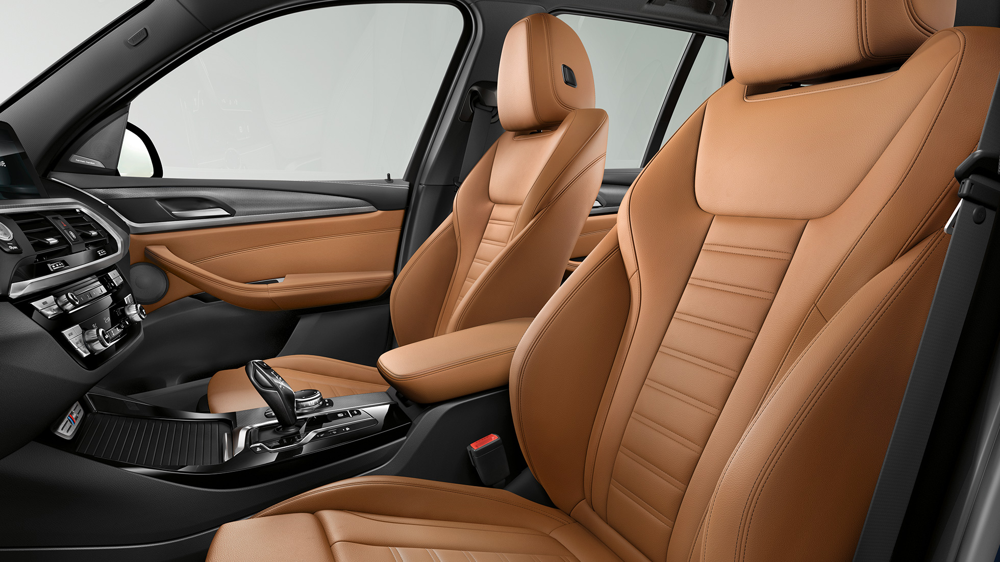 BMW X3 M40d, interior. BMW X3 M40d, interior desportivo e confortável com bancos desportivos.