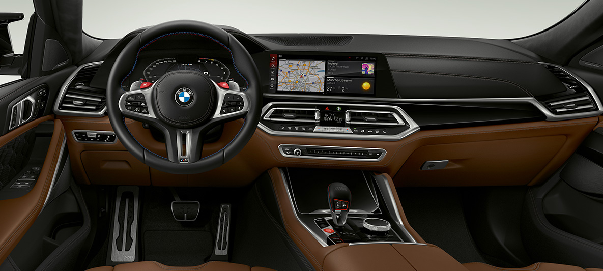 Volante M em pele do BMW X6 M, F96 Volante M em pele com costuras contrastantes do BMW X6 M, F96, 2020, SUV, posto de condução