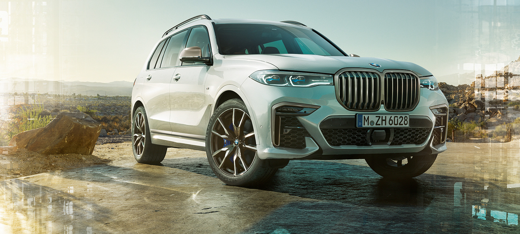 BMW X7, versão M, G07, 2019, perspetiva frontal a três quartos BMW X7, versão M, G07, 2019, pintura branco Mineral, perspetiva frontal a três quartos, parado