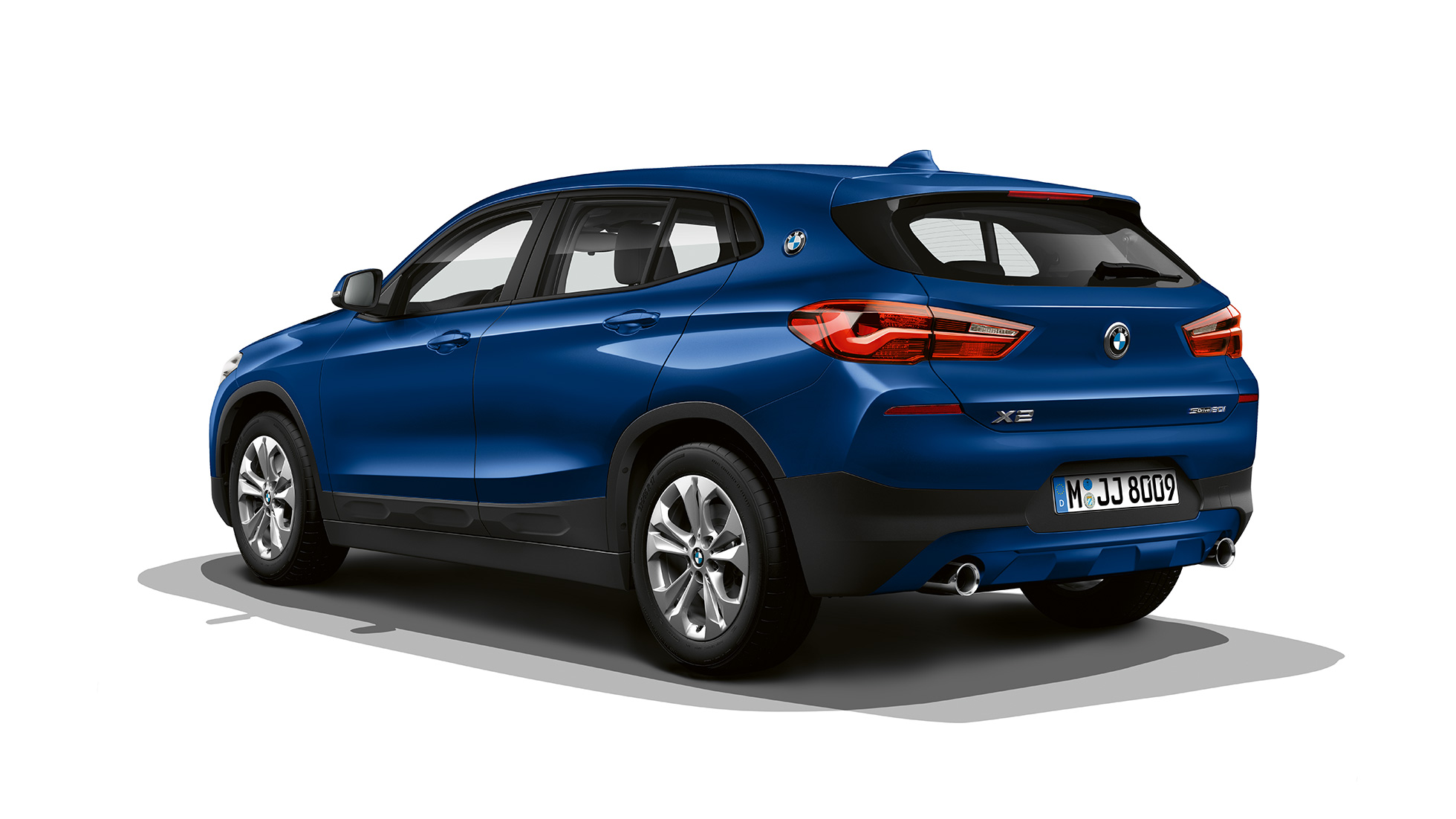 Perspetiva traseira a três quartos, BMW X2 sDrive20i, Versão Advantage BMW X2 sDrive20i, Versão Advantage, 2018, F39, azul Mediterranean metalizado, perspetiva traseira a três quartos
