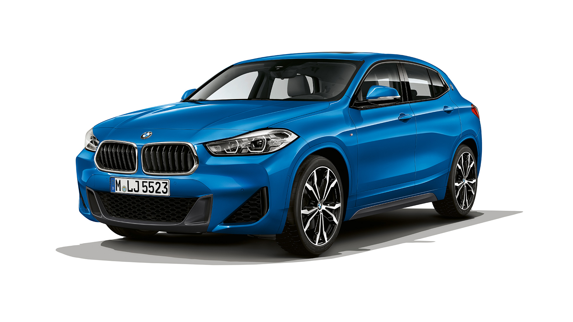 Perspetiva frontal a três quartos, BMW X2 sDrive20i, Versão Desportiva M BMW X2 sDrive20i, Versão Desportiva M, 2018, F39, azul Misano metalizado, perspetiva frontal a três quartos