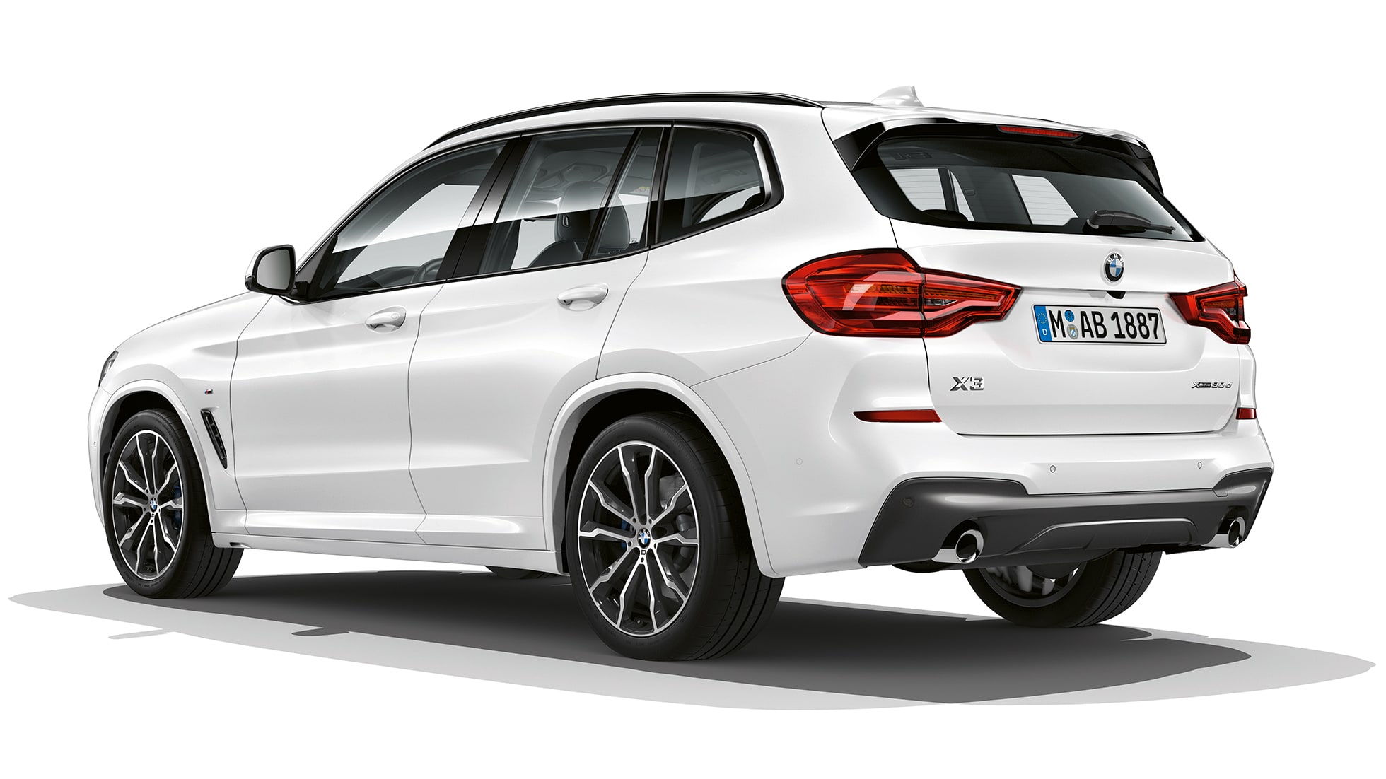 BMW X3 M40i, Versão Desportiva M, perspetiva traseira a três quartos BMW X3 M40i, Versão Desportiva M, perspetiva traseira a três quartos