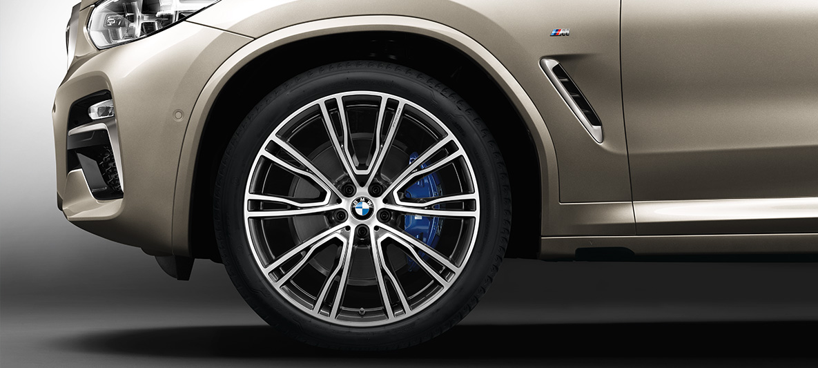 BMW X3, jantes de liga leve BMW Individual 726 I de raios em V de 21" BMW X3, jantes de liga leve BMW Individual 726 I de raios em V de 21"