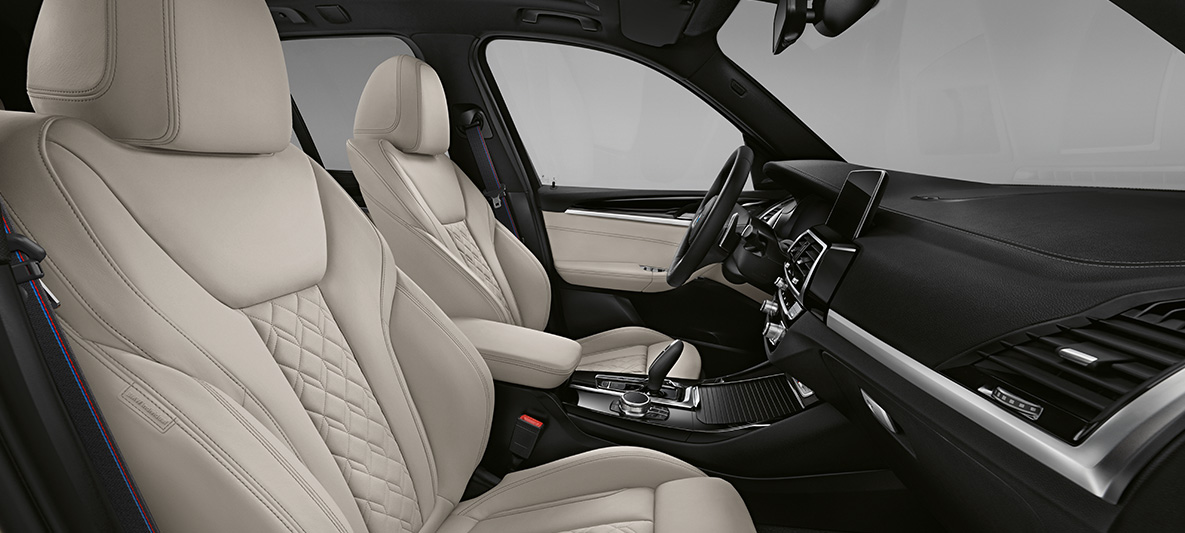 BMW X3, pele Merino BMW Individual de grão fino e pormenores adicionais em branco Ivory BMW X3, pele Merino BMW Individual de grão fino e pormenores adicionais em branco Ivory