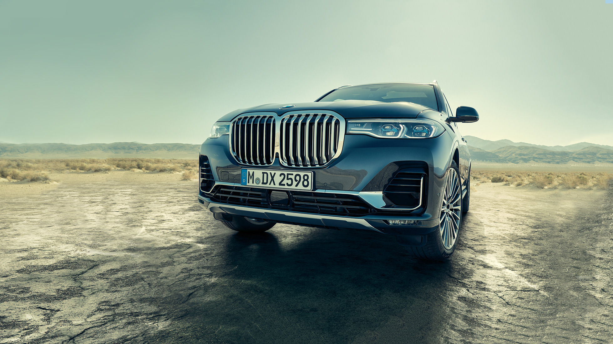 Exterior do BMW X7: perspetiva inferior da dianteira Exterior do BMW X7: perspetiva inferior da dianteira