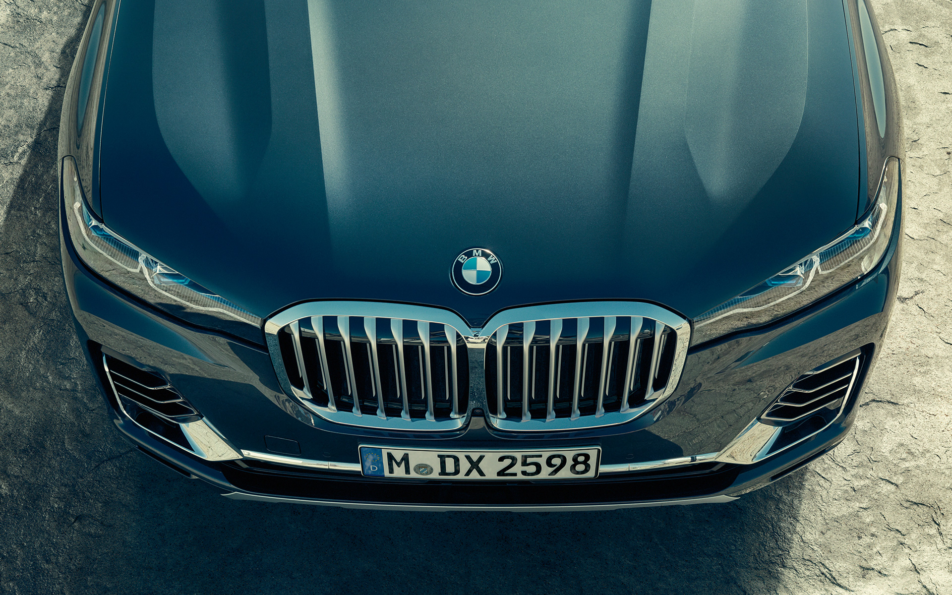 BMW X7, G07, 2019, grelha BMW em forma de rim, perspetiva aérea BMW X7, G07, 2019, grelha BMW em forma de rim, perspetiva aérea
