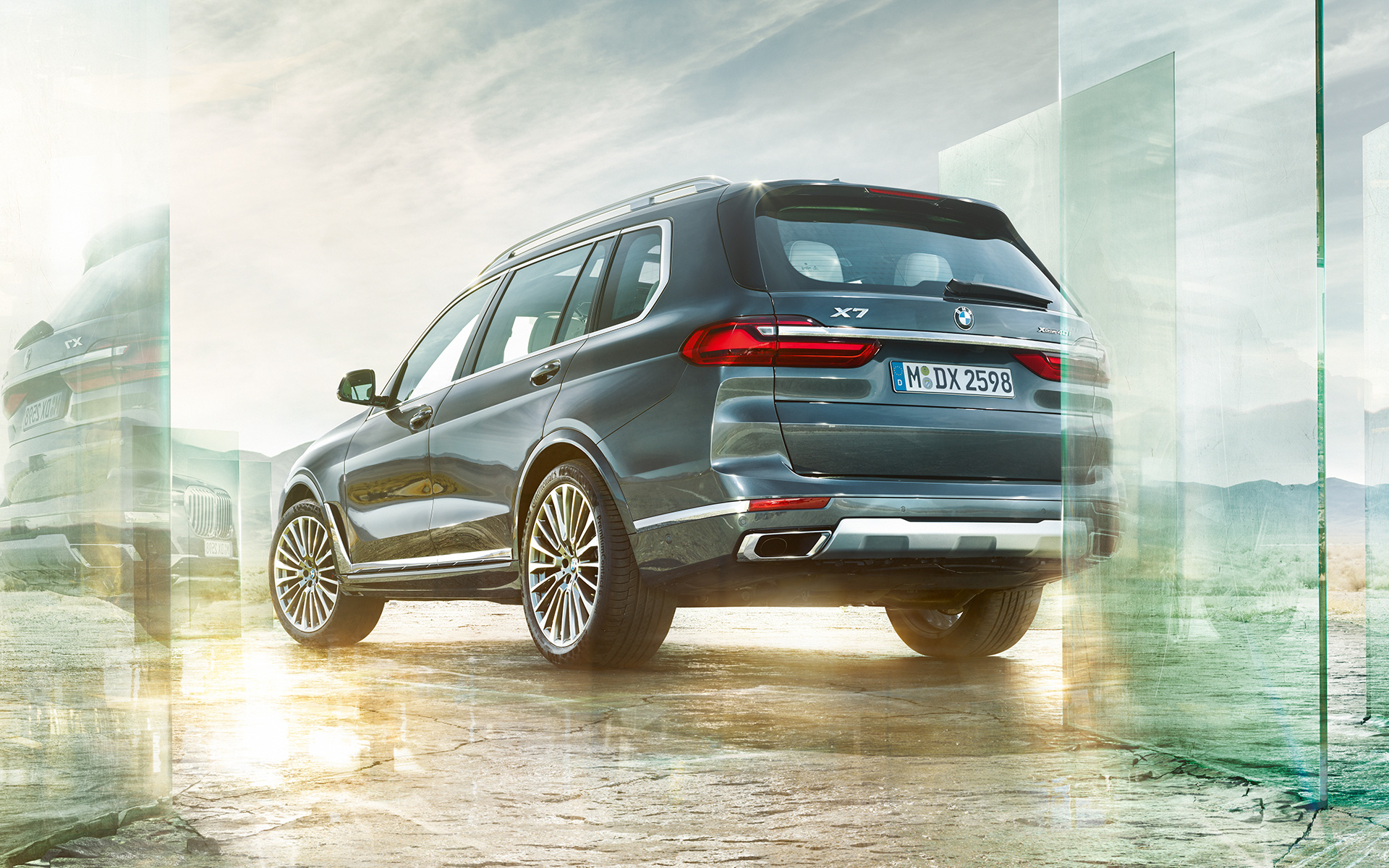 BMW X7, G07, 2019, perspetiva traseira a três quartos, ângulo inferior BMW X7, G07, 2019, perspetiva traseira a três quartos, ângulo inferior