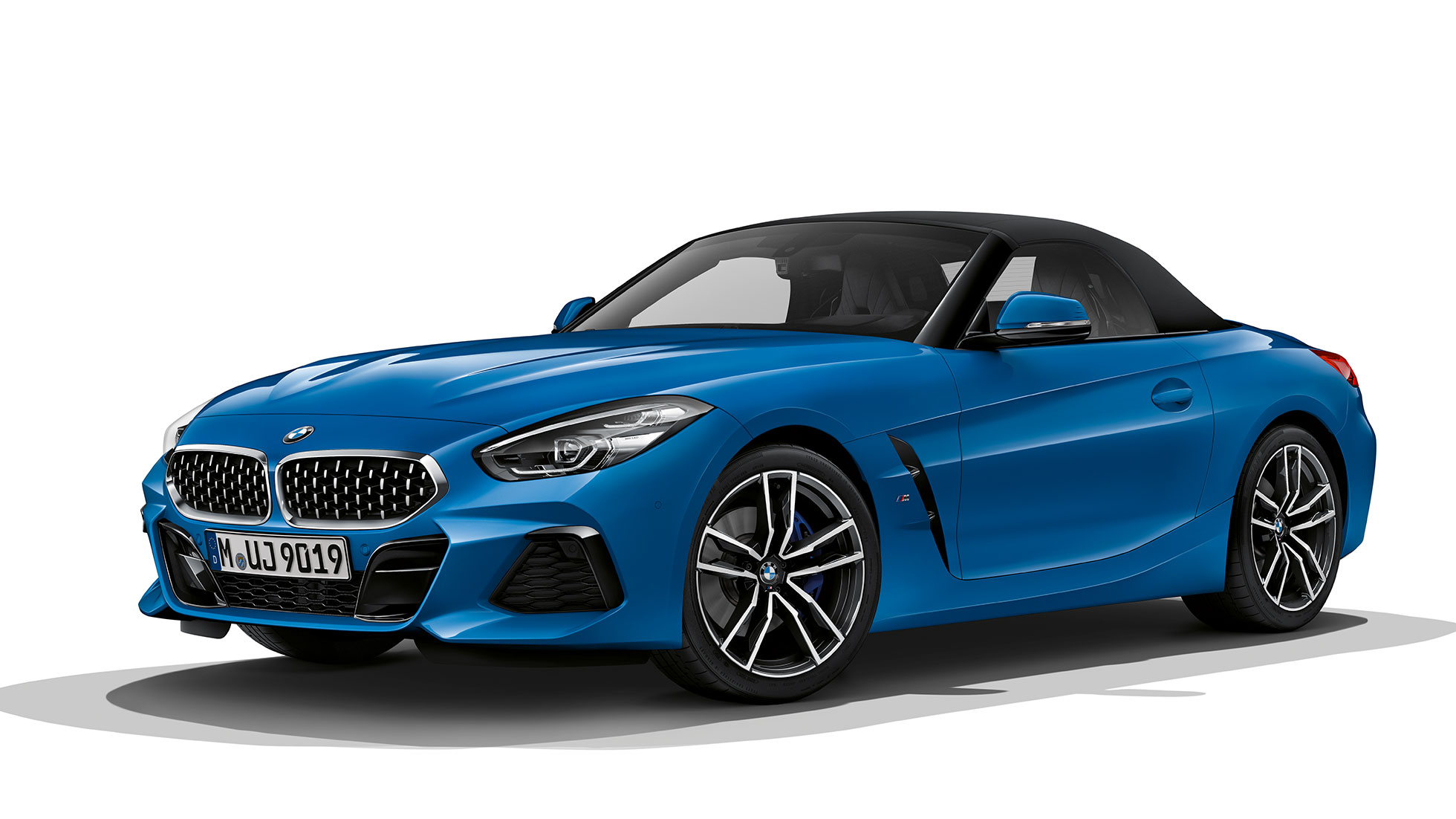 BMW Z4 Roadster Versão Desportiva M BMW Z4 Roadster na Versão Desportiva M, perspetiva frontal a três quartos