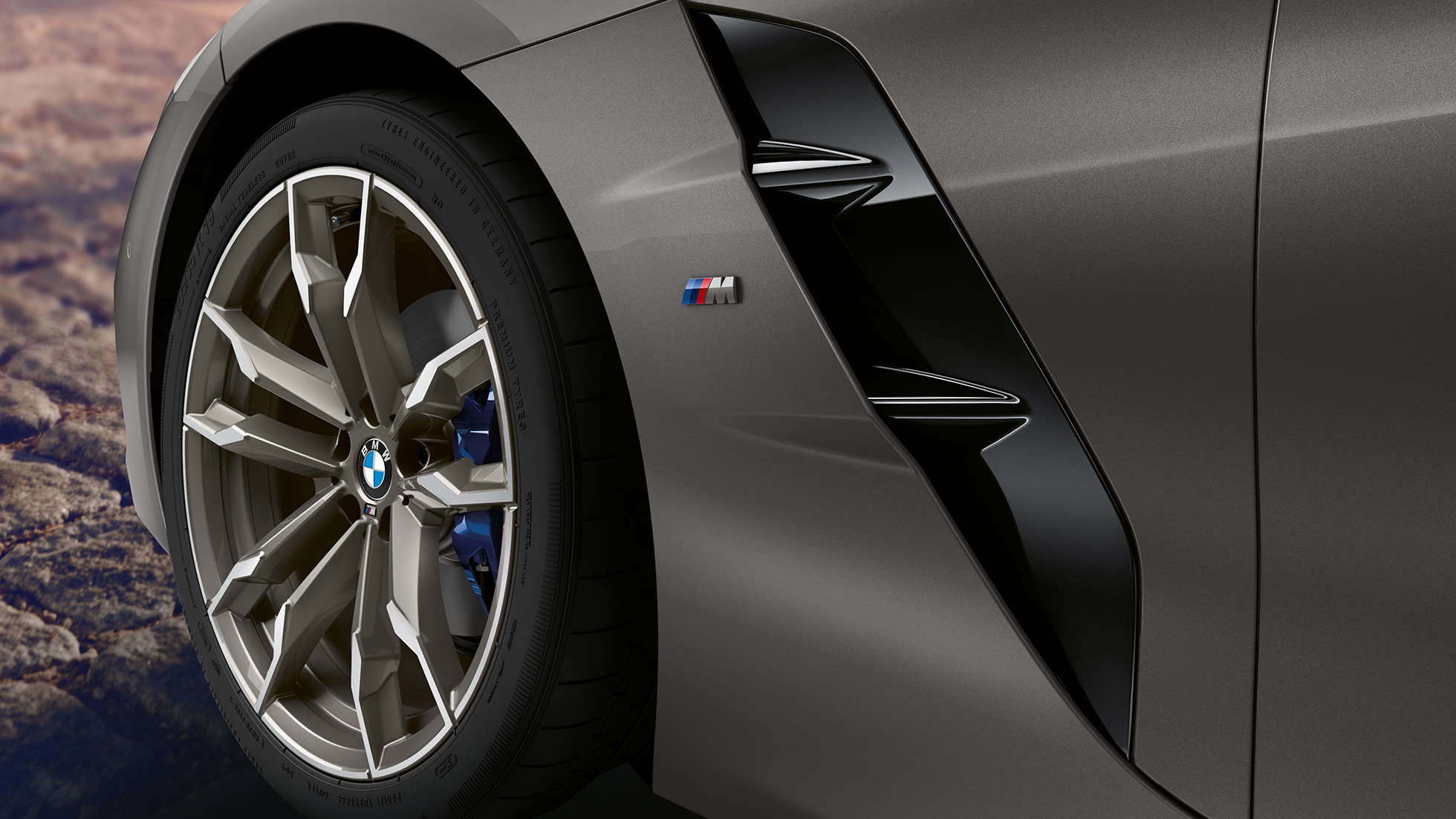 Jante dianteira do BMW Z4 Roadster Jante dianteira de um BMW Z4 Roadster em cinza