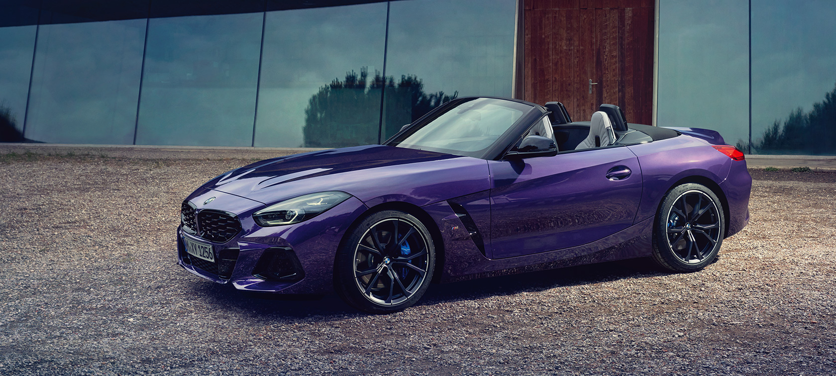 BMW Z4 M40i Roadster (G29), perspetiva lateral a três quartos BMW Z4 M40i Roadster (G29), perspetiva lateral a três quartos