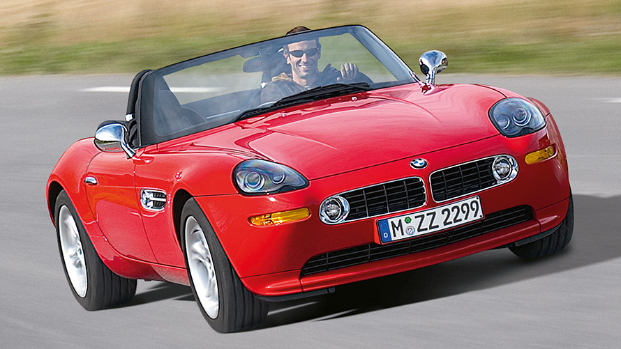 BMW Z8 Roadster (E52), perspetiva dianteira a três quartos, em movimento BMW Z8 Roadster (E52), perspetiva dianteira a três quartos, em movimento