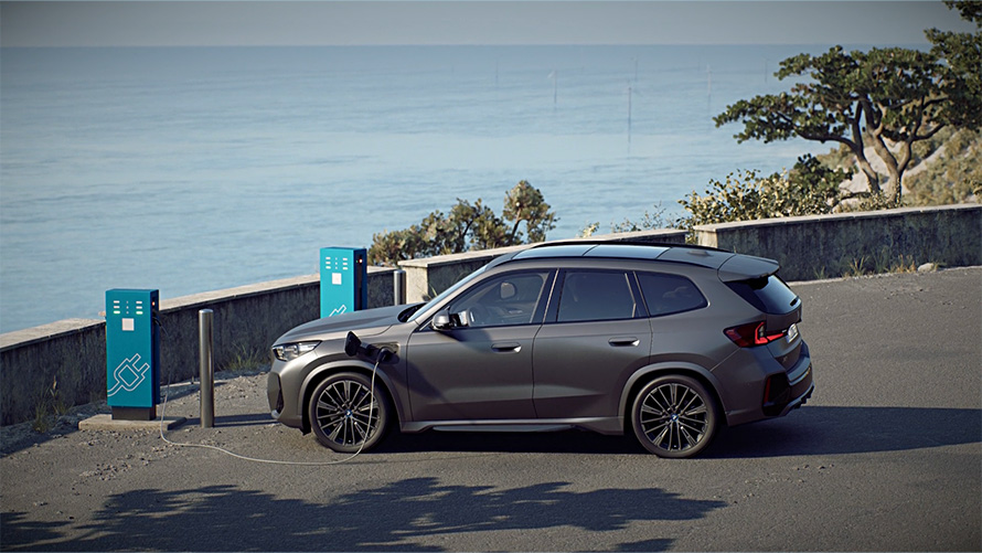 Híbrido plug-in BMW, BMW X1 xDrive30e, posto de carregamento, vídeo Híbrido plug-in BMW, BMW X1 xDrive30e, U11, posto de carregamento, vídeo