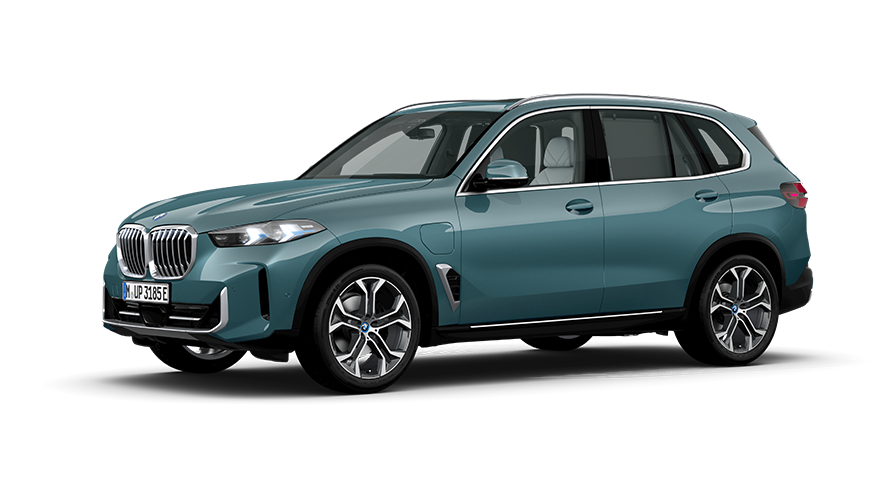 BMW X5 xDrive50e PHEV, perspetiva dianteira a três quartos BMW X5 xDrive50e PHEV, imagem de estúdio, perspetiva dianteira a três quartos