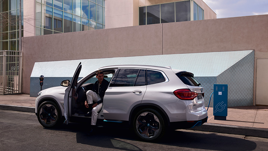 Veículo elétrico, posto de carregamento, carregamento público Mobilidade elétrica BMW, veículo elétrico, posto de carregamento, carregamento público