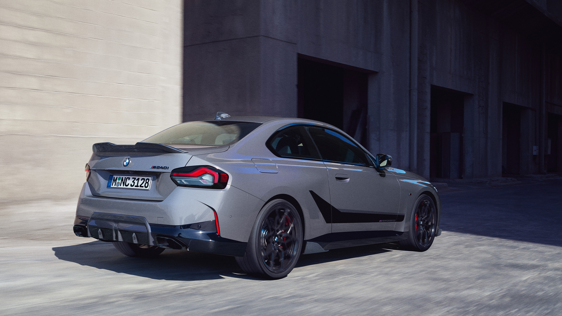 BMW Série 2 Coupé, G42, perspetiva traseira a três quartos Peças BMW M Performance, BMW Série 2 Coupé, G42, perspetiva traseira a três quartos