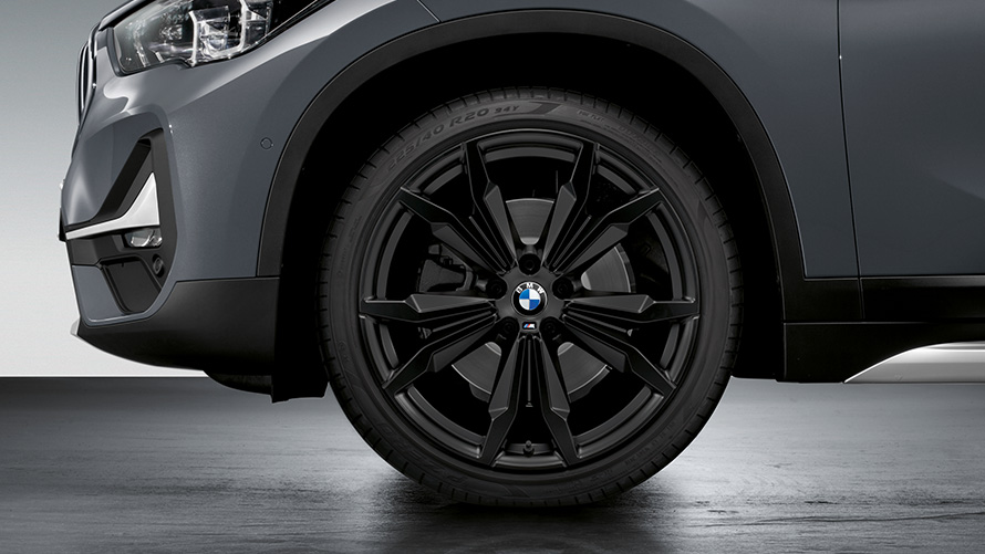 BMW M Performance 717 M de raios duplos BMW M Performance 717 M de raios duplos, pneus de verão BMW