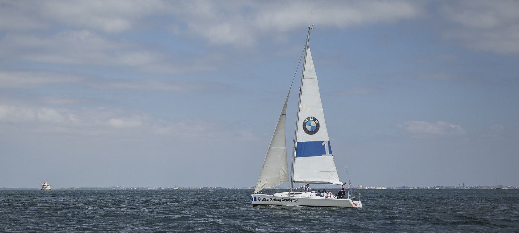 BMW Sailing Academy. BMW Sailing Academy.