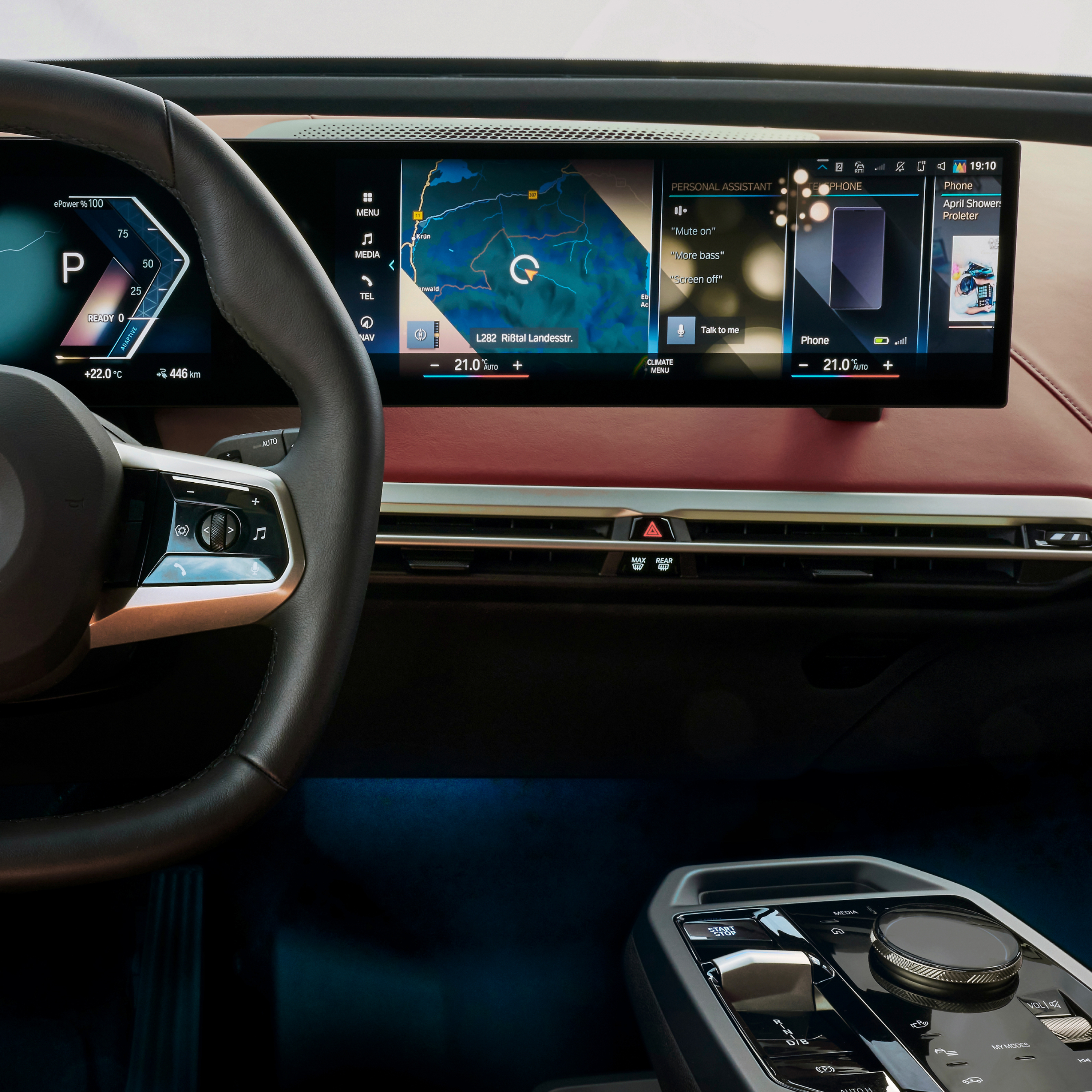 Detalhe do display BMW com aplicações