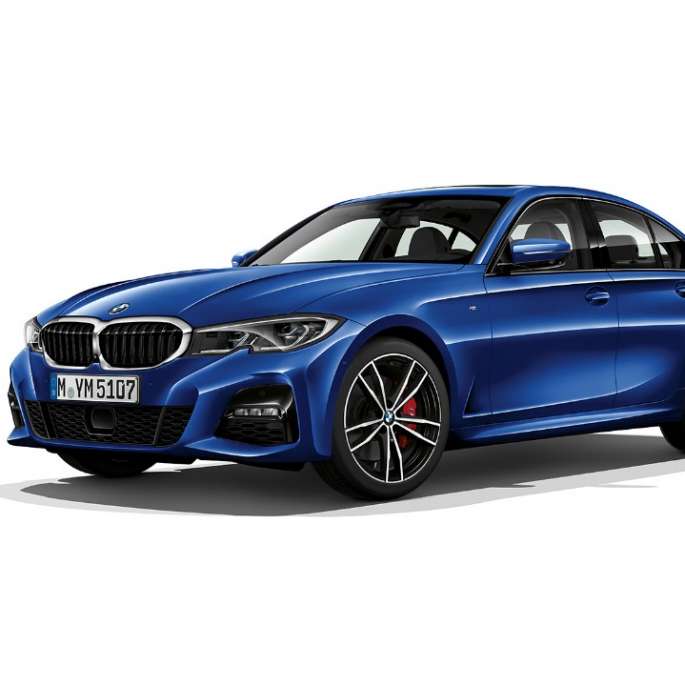 BMW Série 3 Berlina, Versão Desportiva M. Perspetiva lateral do BMW Série 3 Berlina parado, equipado com a Versão Desportiva M.